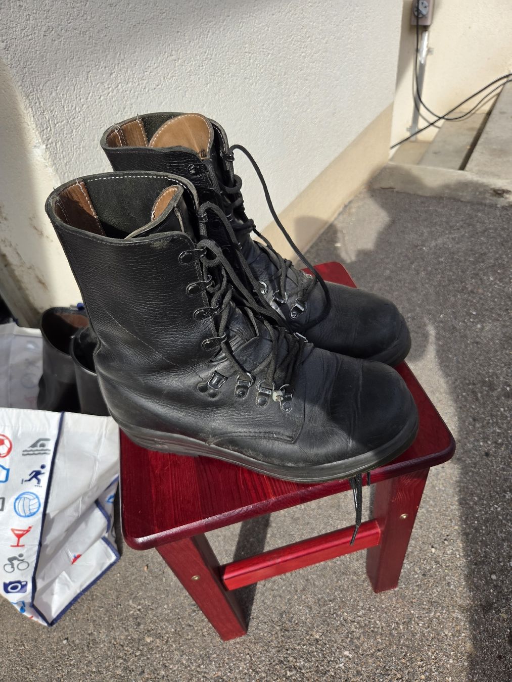 Herrenschuhe: Schweizer Armeestiefel Minerva schwarz – Gebraucht aus Mörigen von Clio111 4