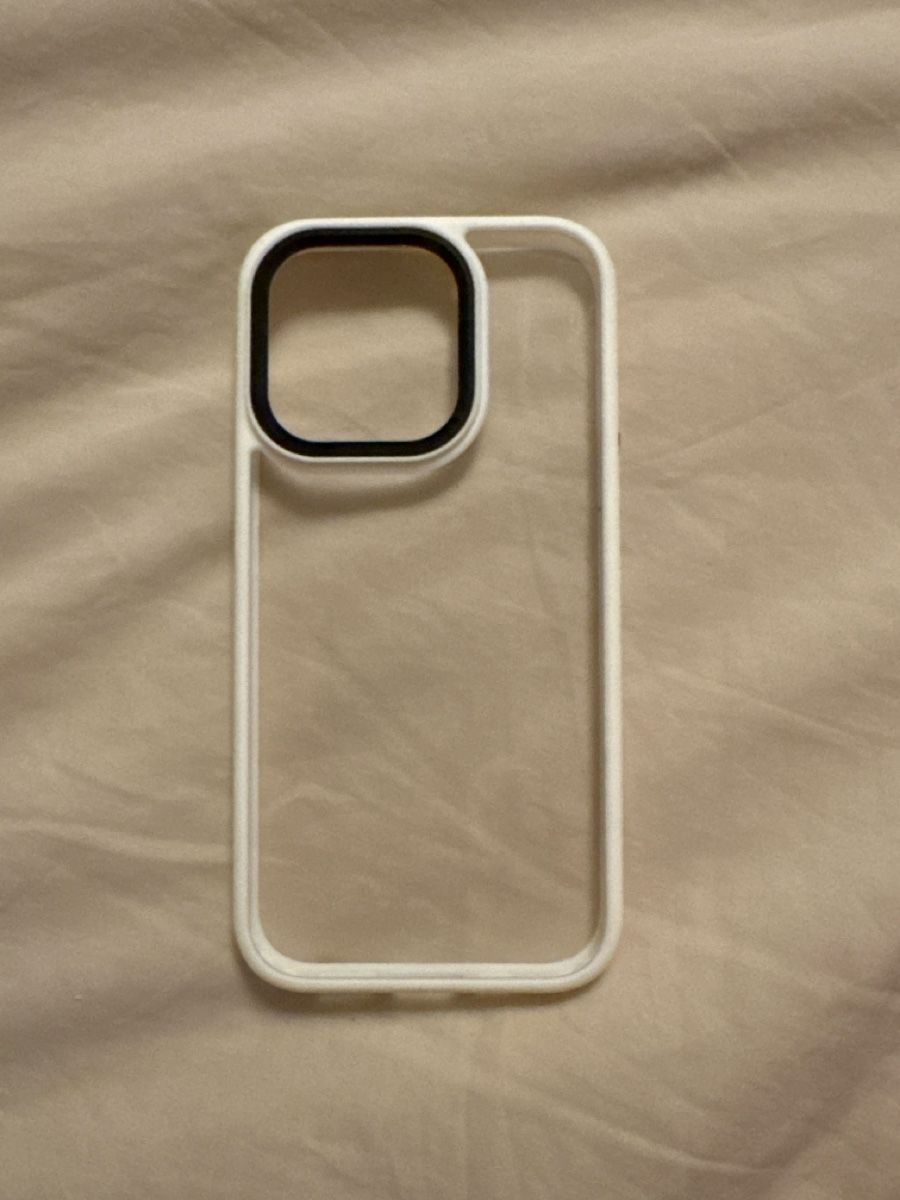 Covers & Schutzfolien: Iphone 15 Pro phone case – Neu (gemäss Beschreibung) aus Chavannes-de-Bogis von dle_5x5y