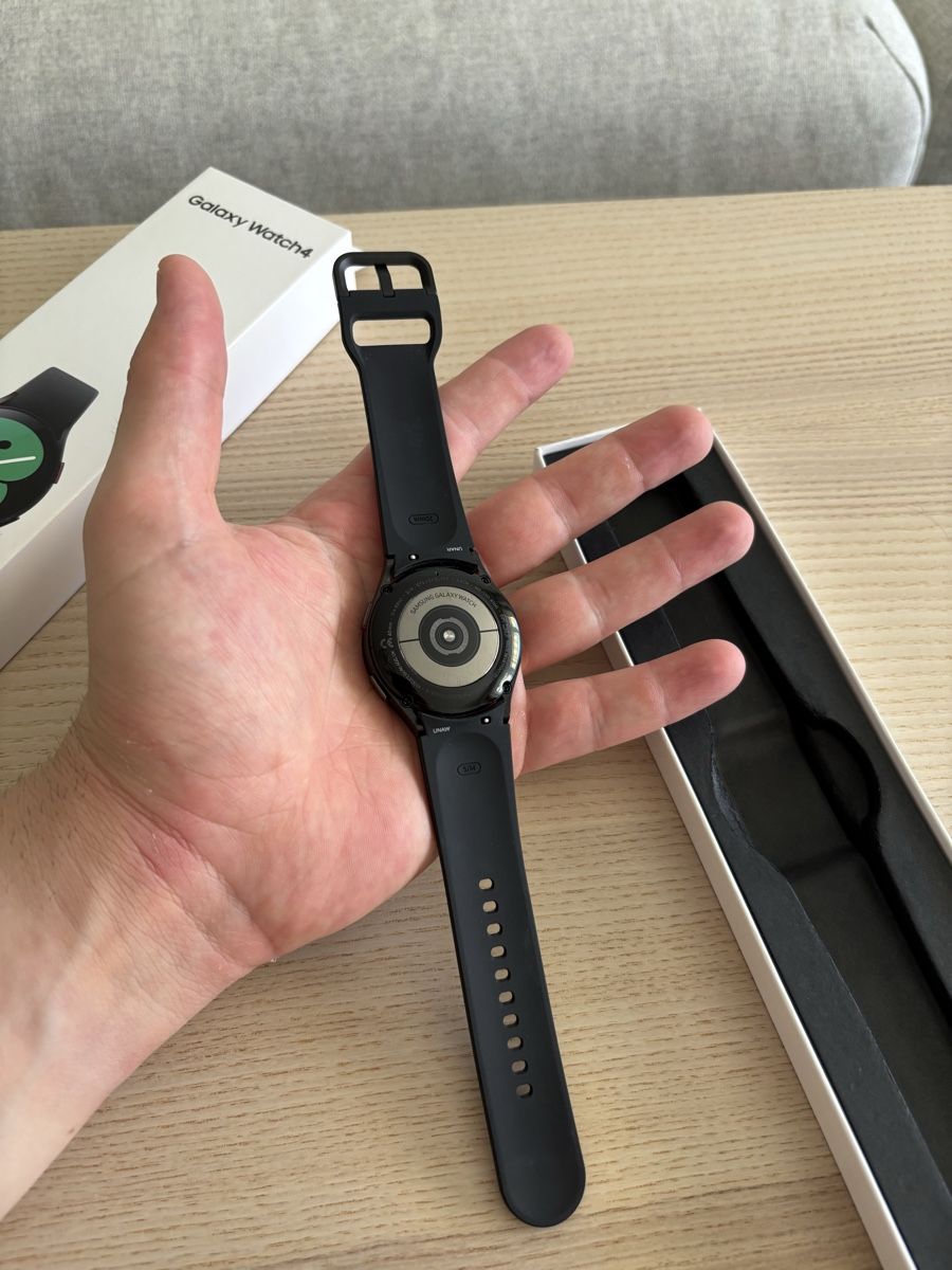 Samsung Smartwatch: Samsung Galaxy Watch 4 – Usato da Trimbach venduto da fro_2ztm 3