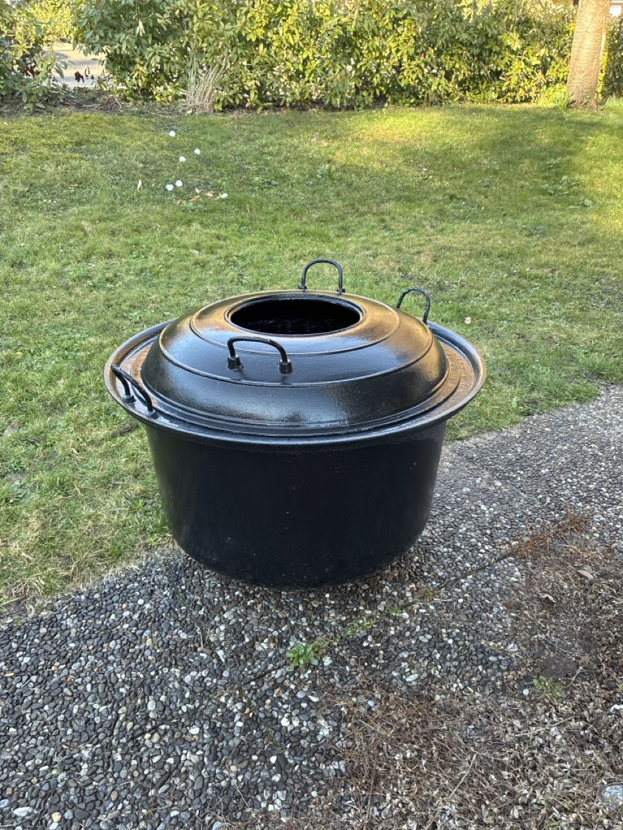 Tutte le decorazioni: Chaudron en fonte – Usato da vouvry venduto da jygga