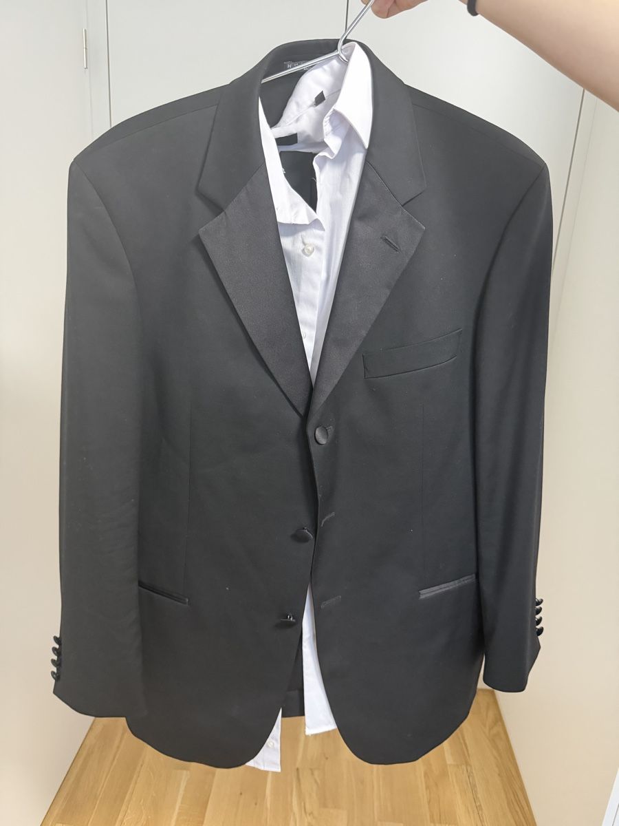 Hugo Boss Completi: Kompletter Anzug Hugo Boss – Usato da Bern venduto da jlt_p6bv