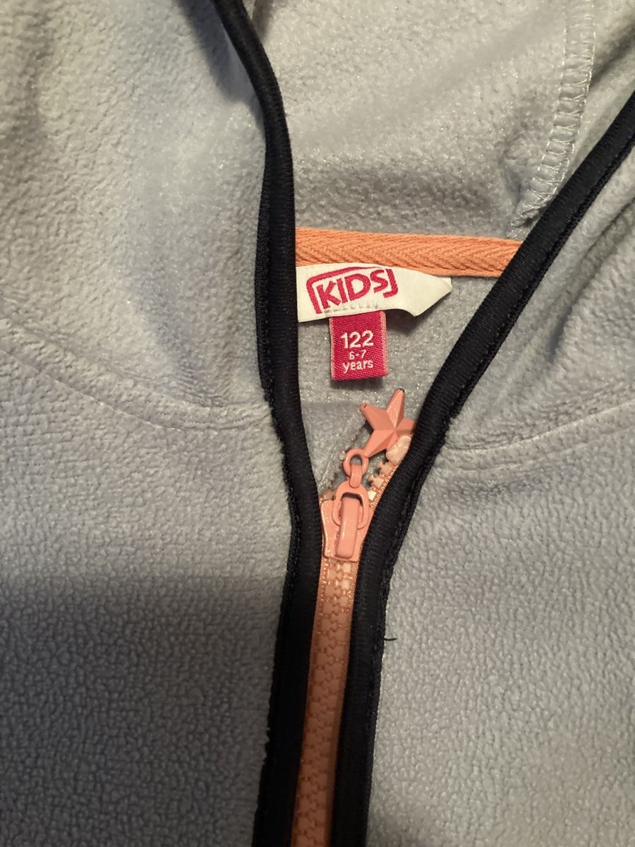 Giacche & Cappotti: Kinder Fleecejacke Gr. 122 – Usato da Emmenbrücke venduto da JJ_89 2