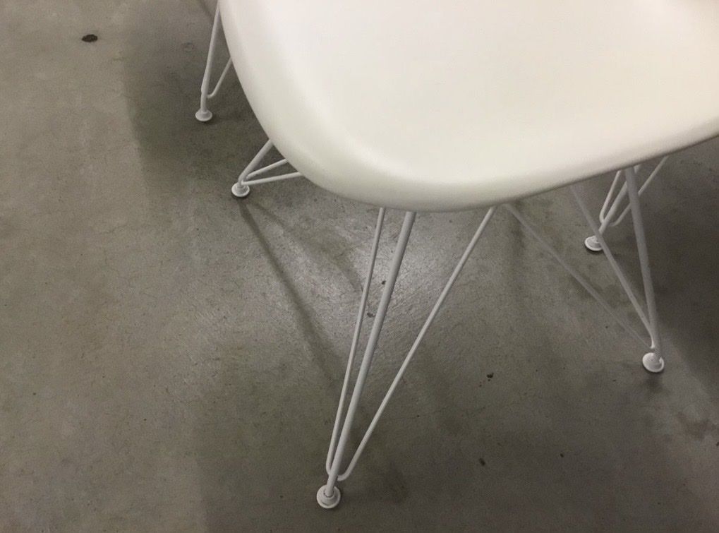 Vitra Sedie: Vitra Eames Plastic side chair DSR – Usato da Zürich venduto da Jul8047 4