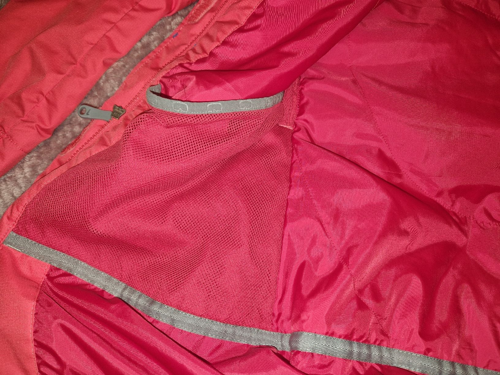 Nike Giacche & Cappotti: Nike Regen-und Windjacke Gr. L – Usato da Utzenstorf venduto da Ernie_und_Bert 3