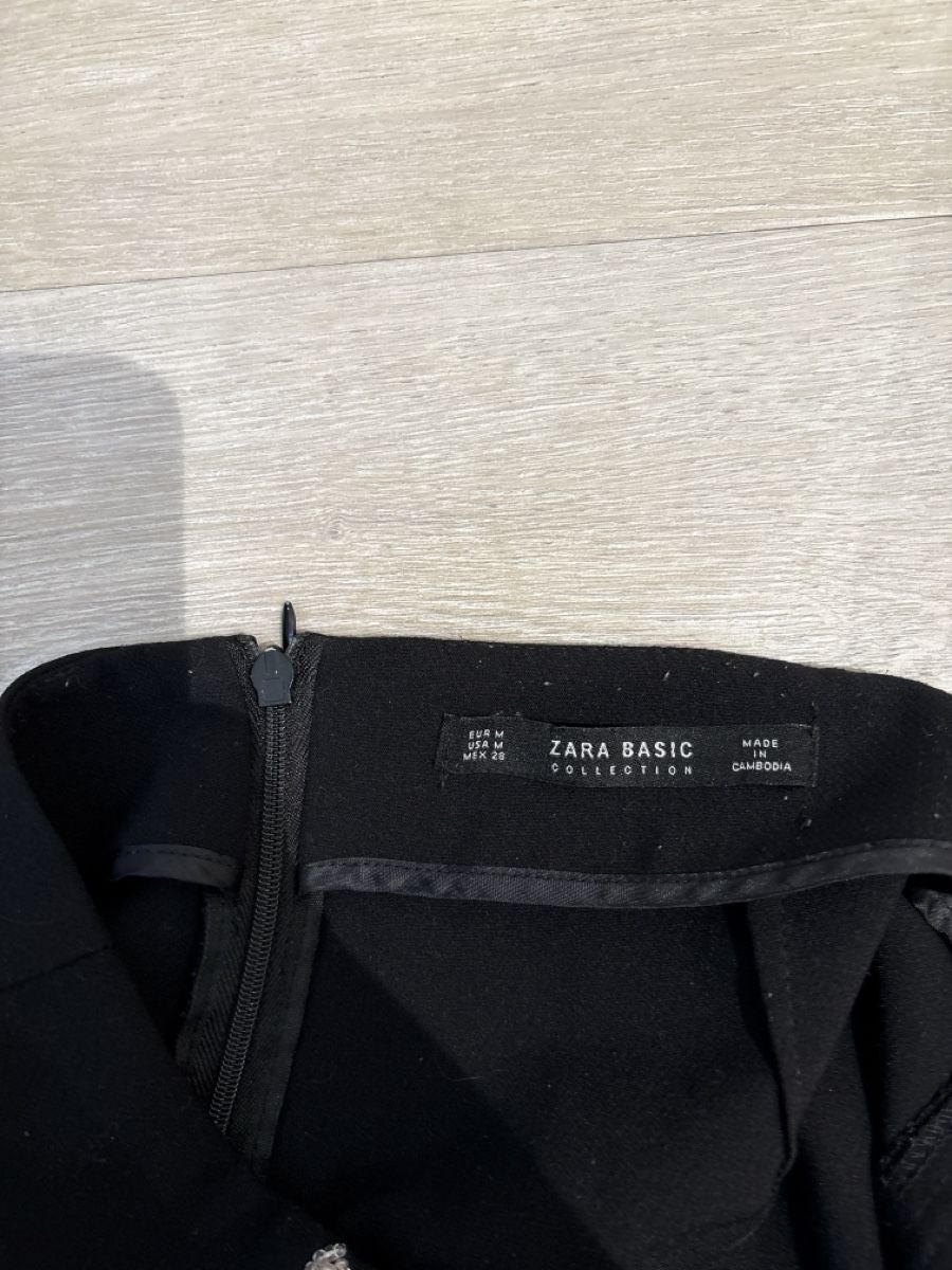 Zara Pantaloni: Short noir ZARA – Usato da Zürich venduto da col_w79f 3