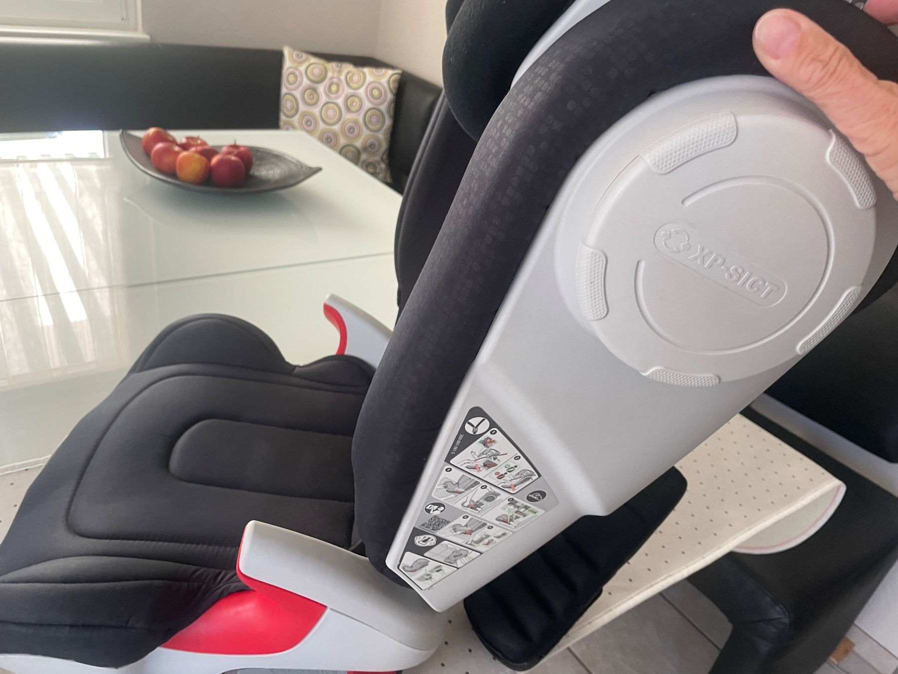 Britax Römer Auto-Kindersitze: Autositz , römer britax schwarz ,atratzit , Isofix – Gebraucht aus Pfeffingen von Purzzeli 1