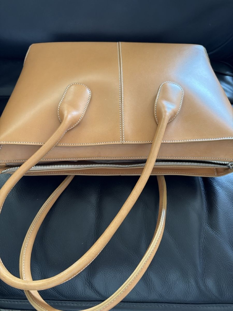 Tod'S Taschen für Damen: Sac à main Tod's en cuir – Gebraucht aus Lausanne von Pascal9999 1