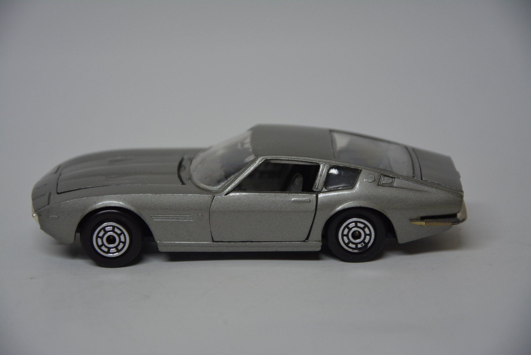 Maserati Modellini d'auto: Maserati Ghibli , Norev , 1:43 – Usato da Goldach venduto da Feivel9
