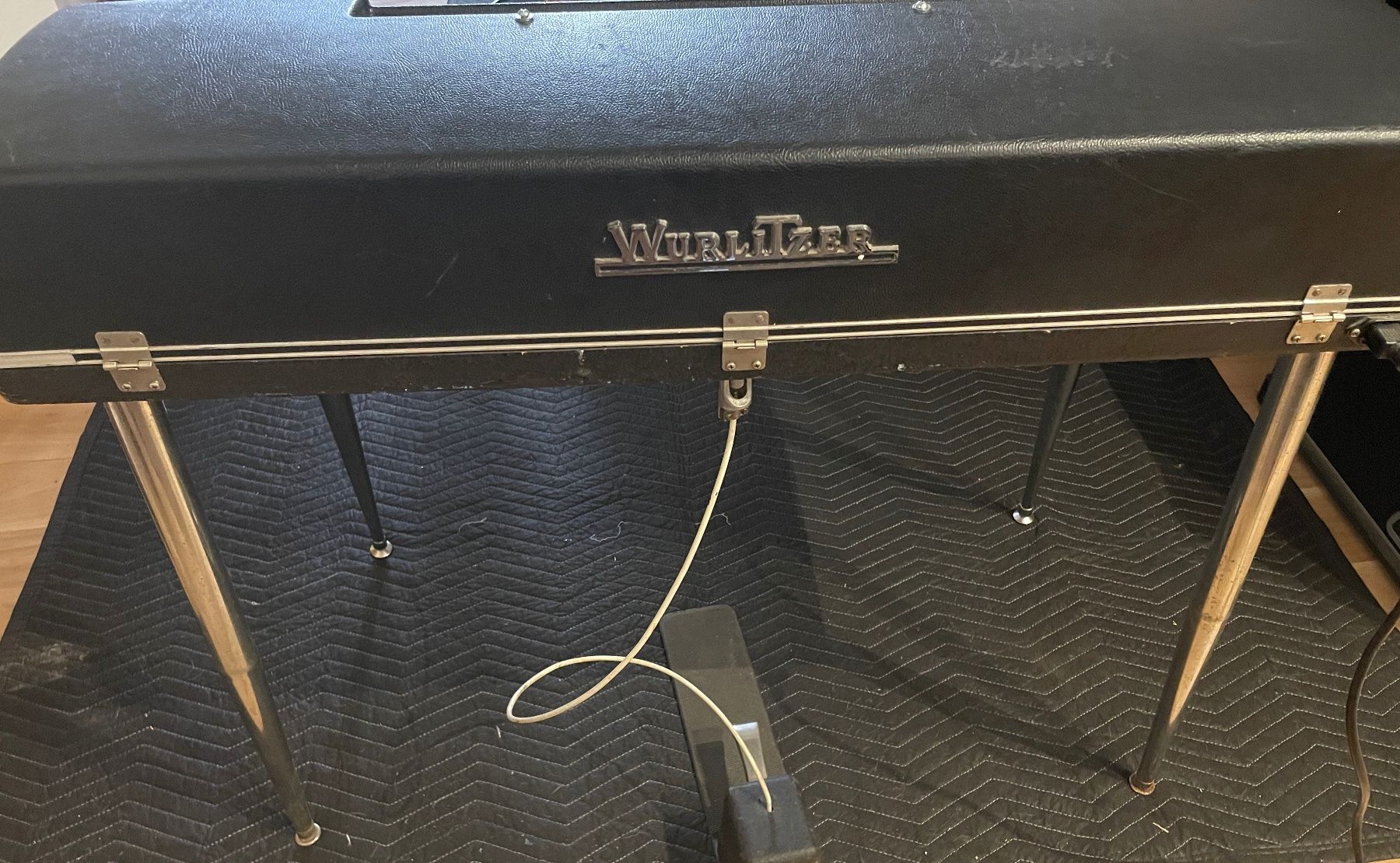 Wurlitzer Musikinstrumente: Wurlitzer Electric Piano 200A – Gebraucht aus Fribourg von Marinadelrey 3