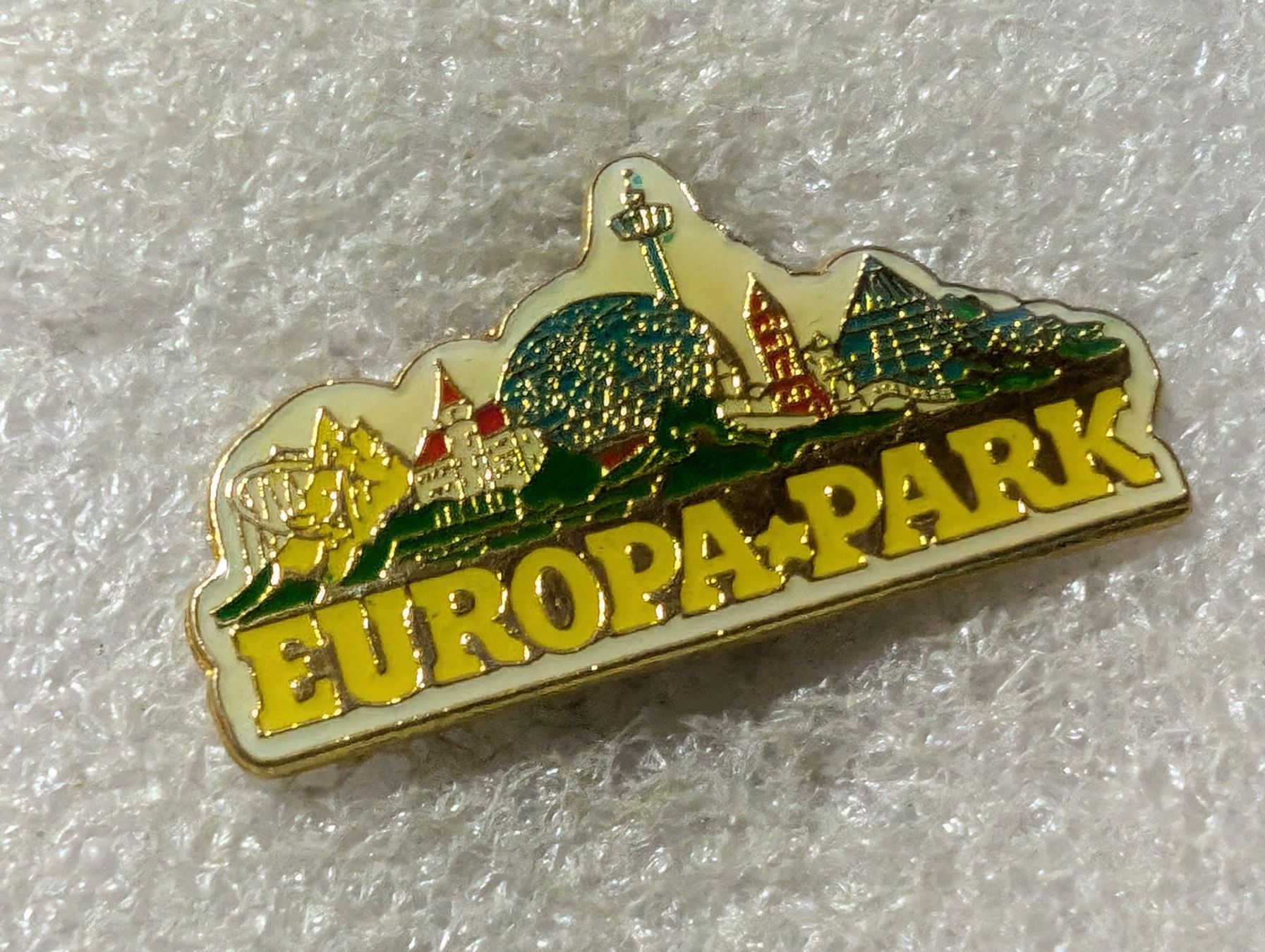 Plaketten & Abzeichen: Ansteckpin 145: Europa Park – Gebraucht aus Oppligen von Pin-Fall-Shop