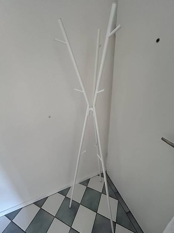 Altro in Decorazioni & Accessori: Kleiderstander – Usato da Basel venduto da val_h2tc