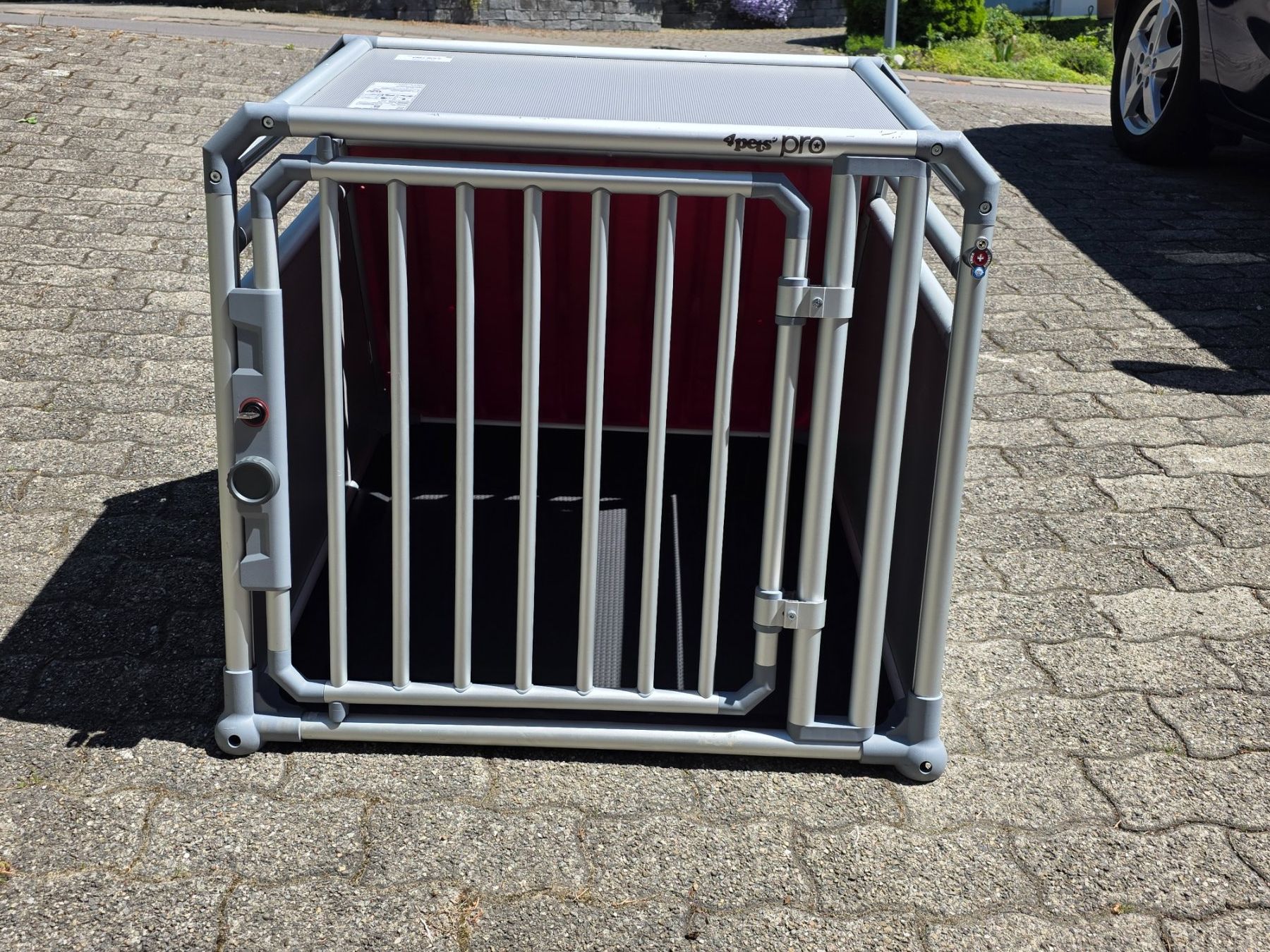 4pets Gabbie, trasporto & Sicurezza: Auto Hundebox 4pets pro – Usato da Trüllikon venduto da eppi77 7