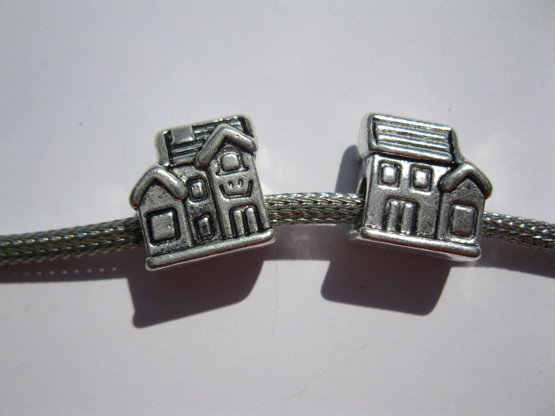 Perle (finte): 2 Metallperlen, Beads, Grosslochperlen Haus – Nuovo e nell'imballaggio originale da St. Margarethen TG venduto da LuanaKa