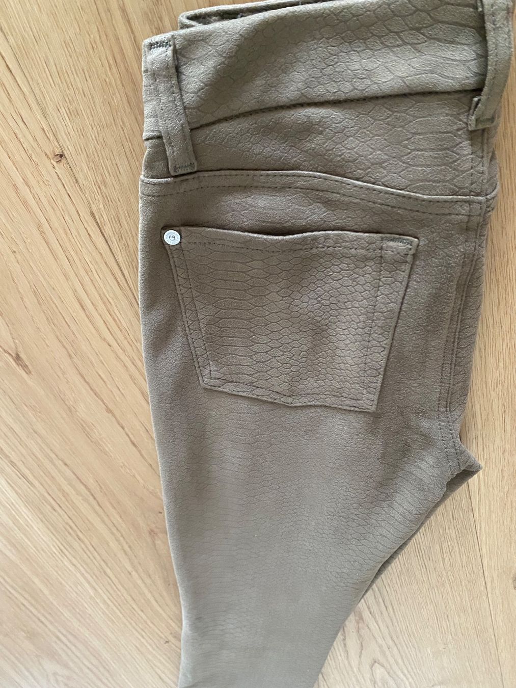 Mankind Pantaloni: Damen Hosen for All 7 mankind – Usato da Altendorf venduto da Alovely 3