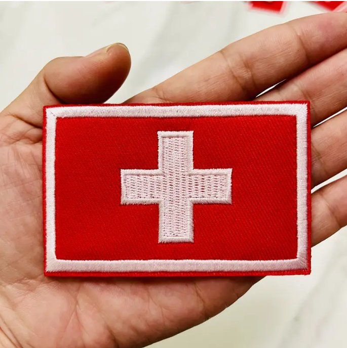 Insignes: Schweiz Flaggen Patch Aufnäher aufbügeln geeignet 5x8cm – Neuf avec emballage d'origine à Dintikon par Vexi