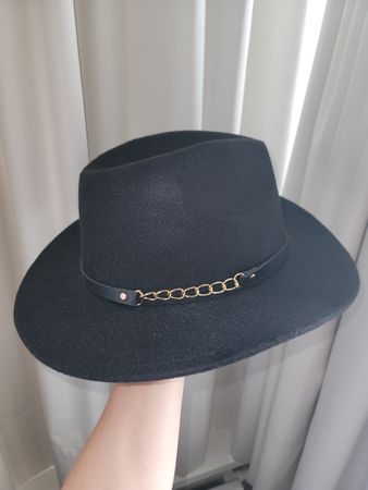 Schwarzer Hut mit Kette, chapeau homme, Kostümhut, Cowboy me