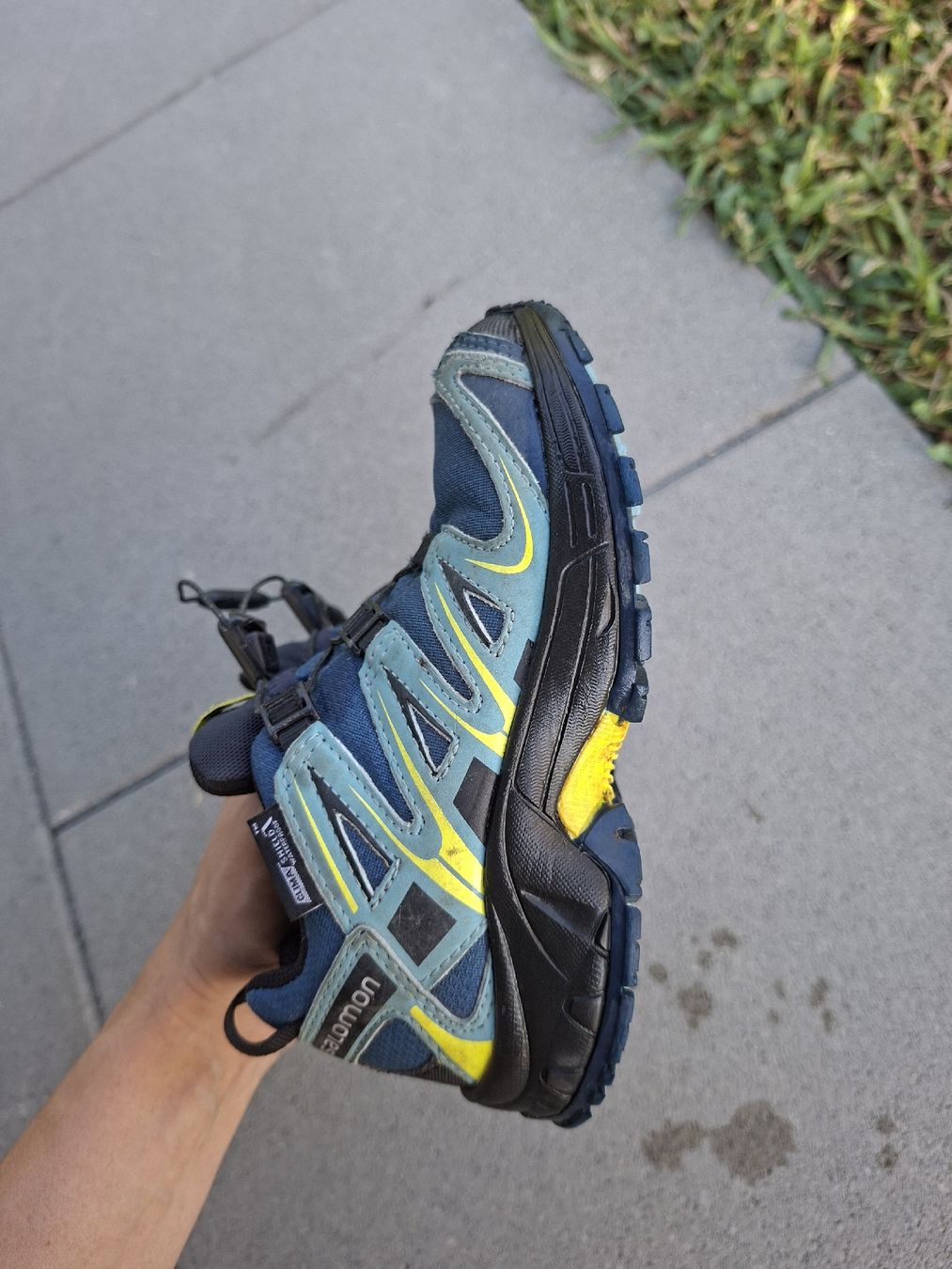 Schuhe für Jungen: Salomon Trekkingschuh – Gebraucht aus Grünenmatt von princess_ 2