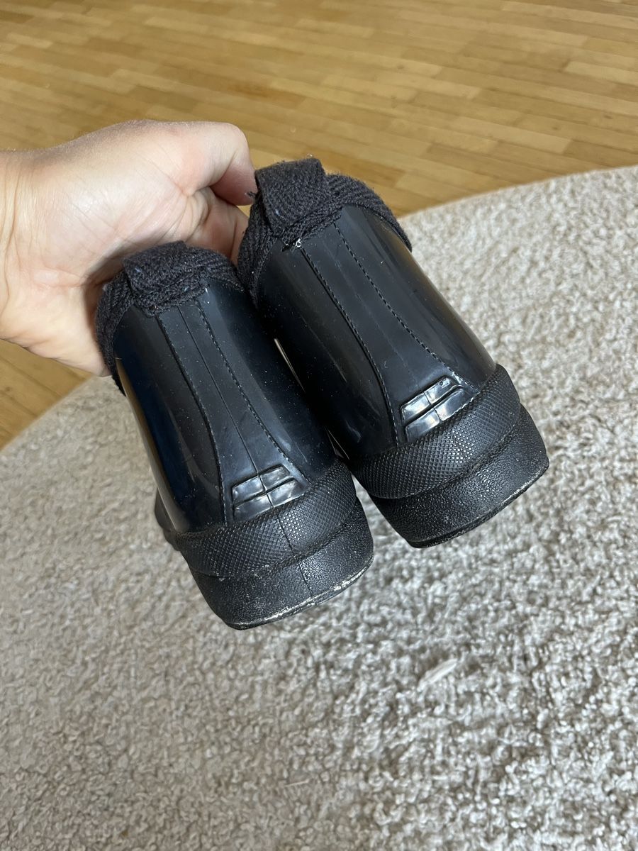 Scarpe da donna: Gummi Stiefeletten Gr 40 – Usato da Basel venduto da JJ.Elena 2