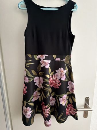 Damen Sommerkleid Grösse M 