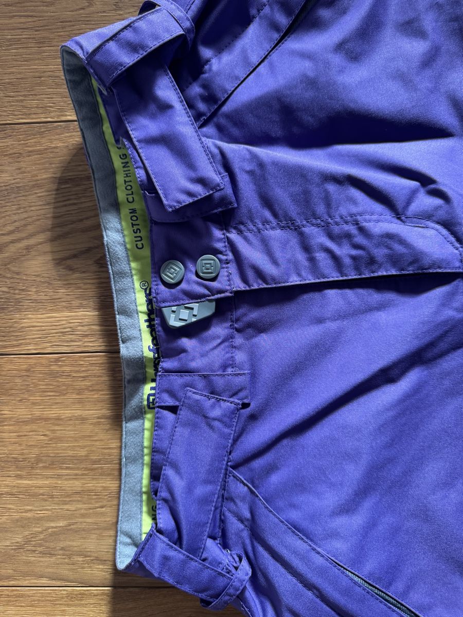 Hosen: Skipants lila – Gebraucht aus Roggwil BE von lffcb 1