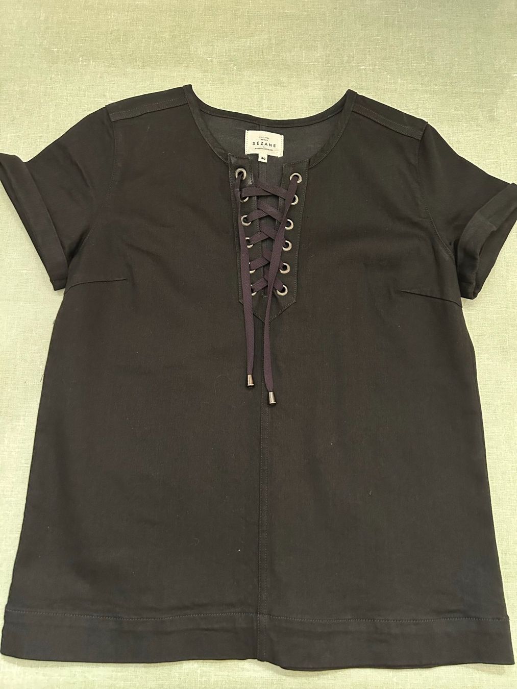 Sezane Camicette: NEW - Black Blouse Gigi SEZANE – Nuovo (secondo la descrizione) da Zürich venduto da aygo_a