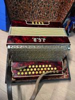 Fisarmonica J.C.D. rossa con custodia 