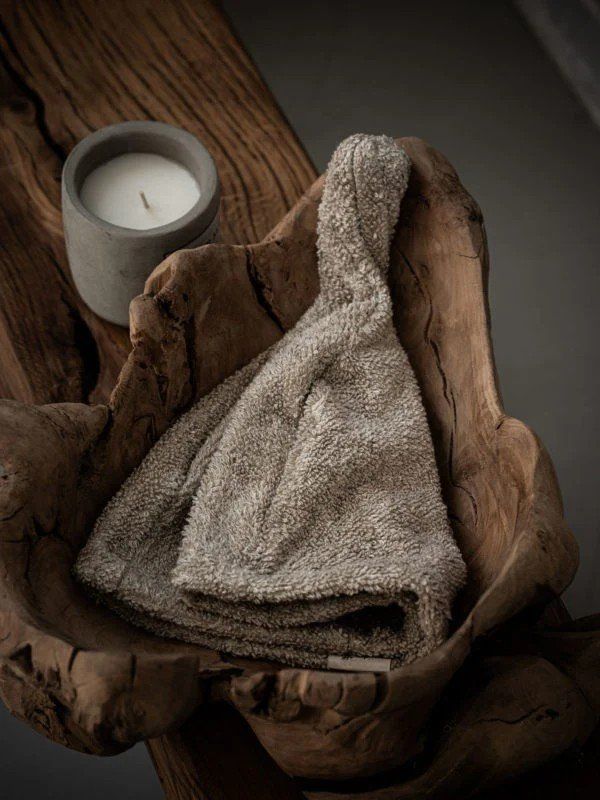 Copricapi, berretti & cappellini: Wellness & Sauna: Leinen Sauna-Hut – Nuovo e nell'imballaggio originale da Affoltern am Albis venduto da EdelLinn
