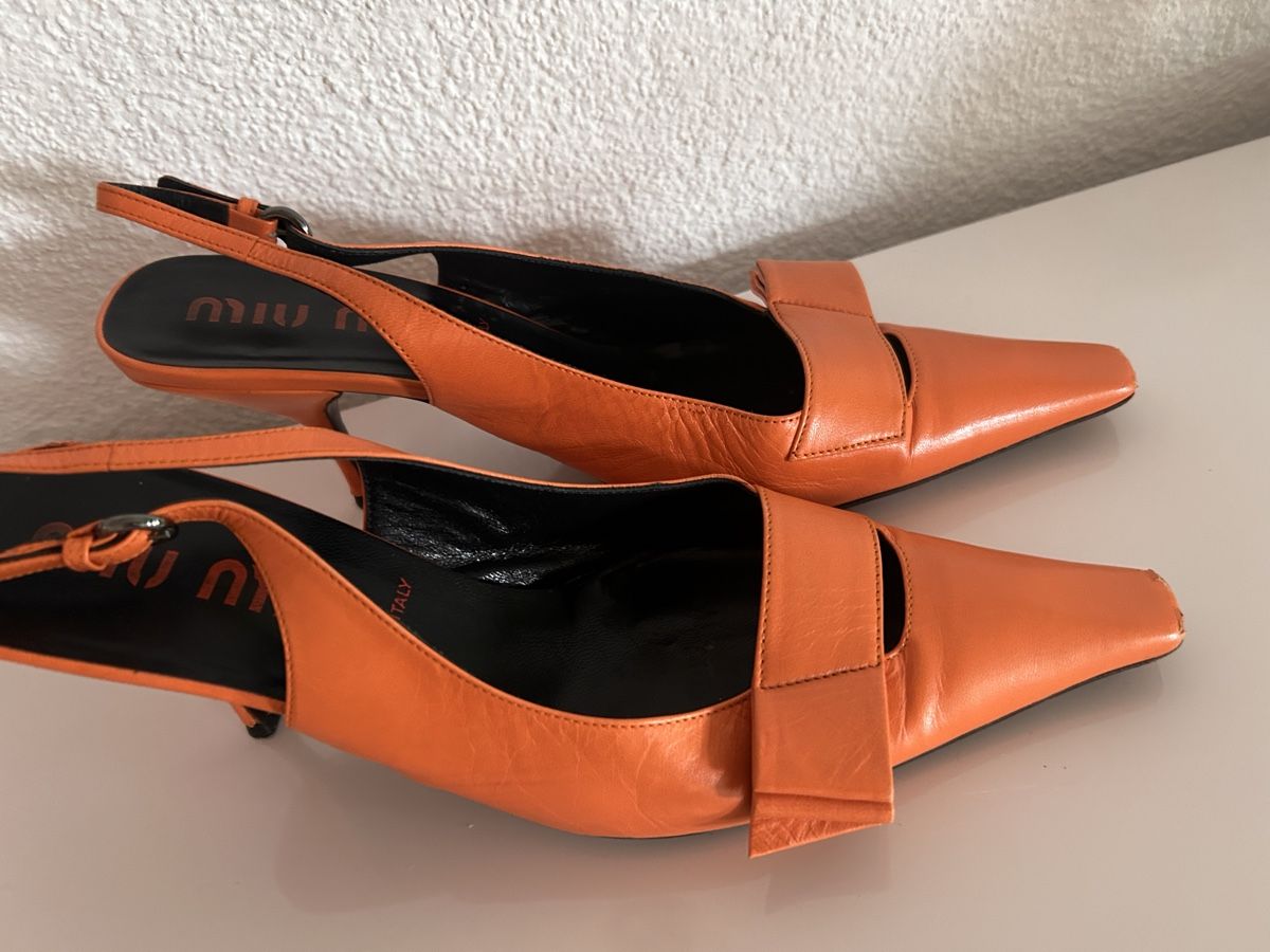 Miu Miu Chaussures femmes: Miu Miu Pumps 39 orange  – D'occasion à St. Gallen par jojan