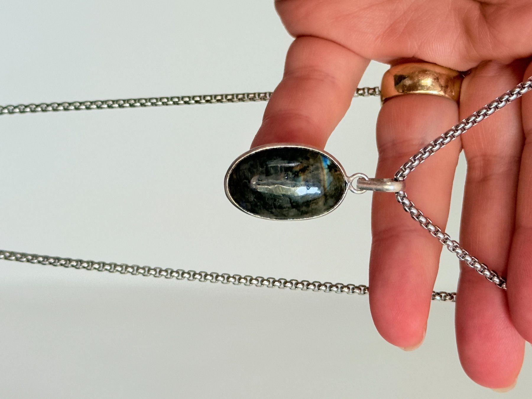 Catenine: Fashionable labradorite necklace – Nuovo e nell'imballaggio originale da Genève venduto da AGBERG 5