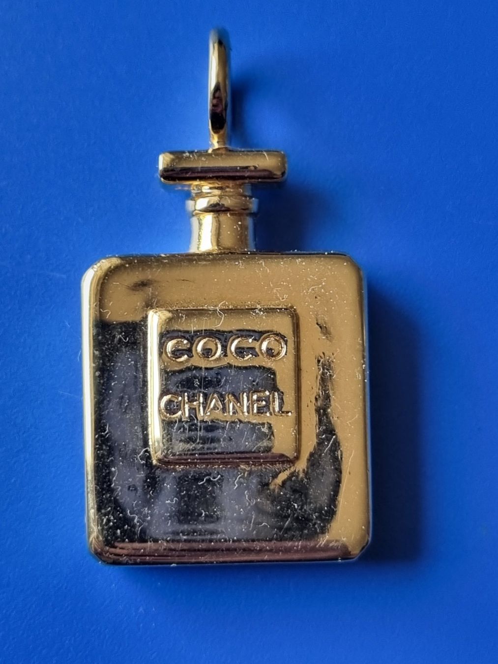 Chanel Catenine: COCO CHANEL  ANHÄNGER KETTENGÜERTEL – Usato da Schaffhausen venduto da Leveron13