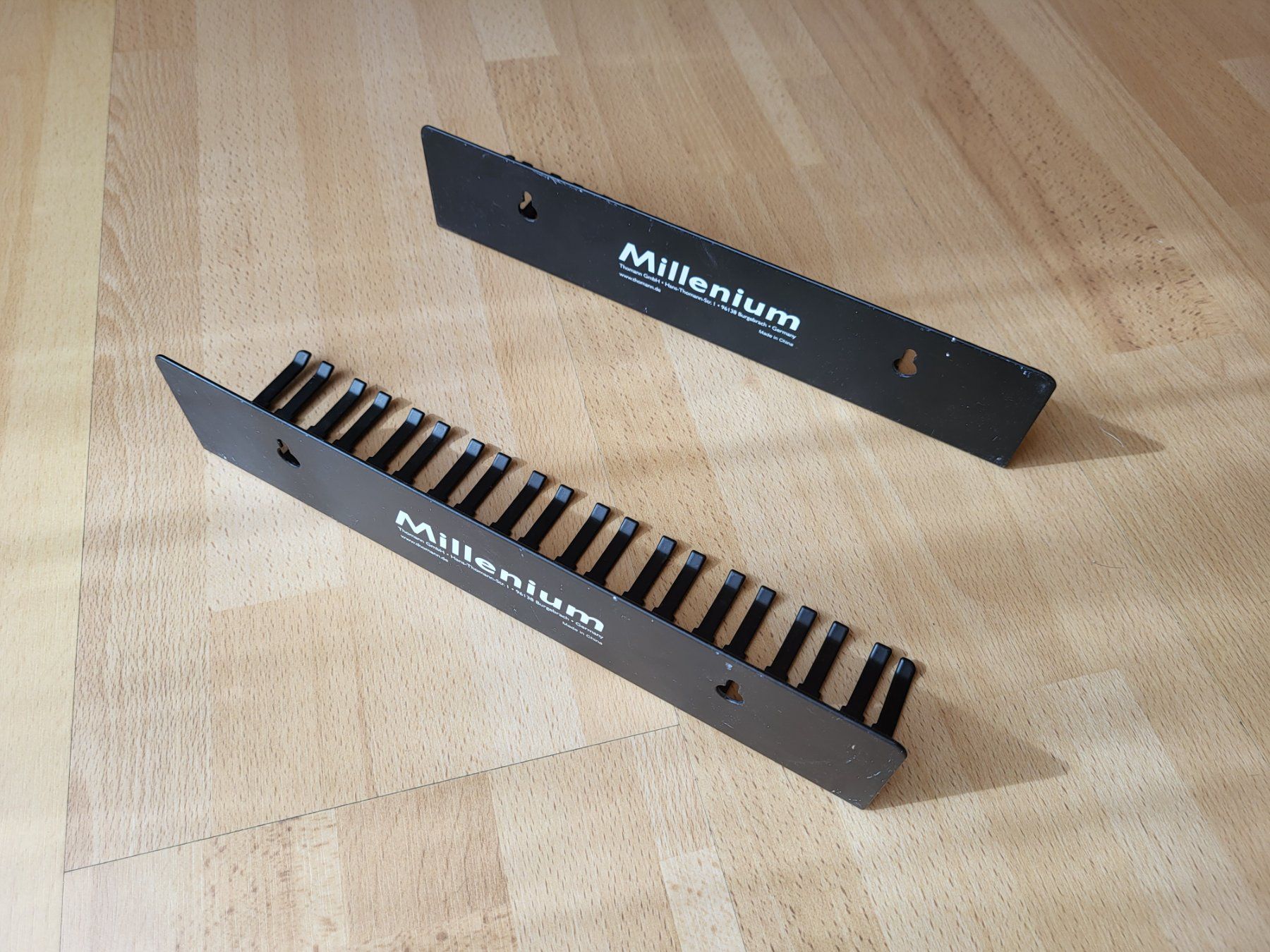 Altro Materiale elettrico: Millenium Cable Holder – Usato da Eggiwil venduto da kariiina