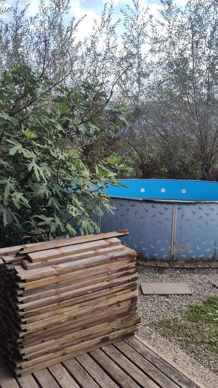Schwimmbad: Pool mit oder ohne Holzumrandung. Mit Zubehör; ab CHF 1.- – Gebraucht aus Uznach von slotsfrun 7