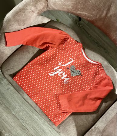 T-shirt s.Oliver rouge à pois, taille 74cm, parfait état!