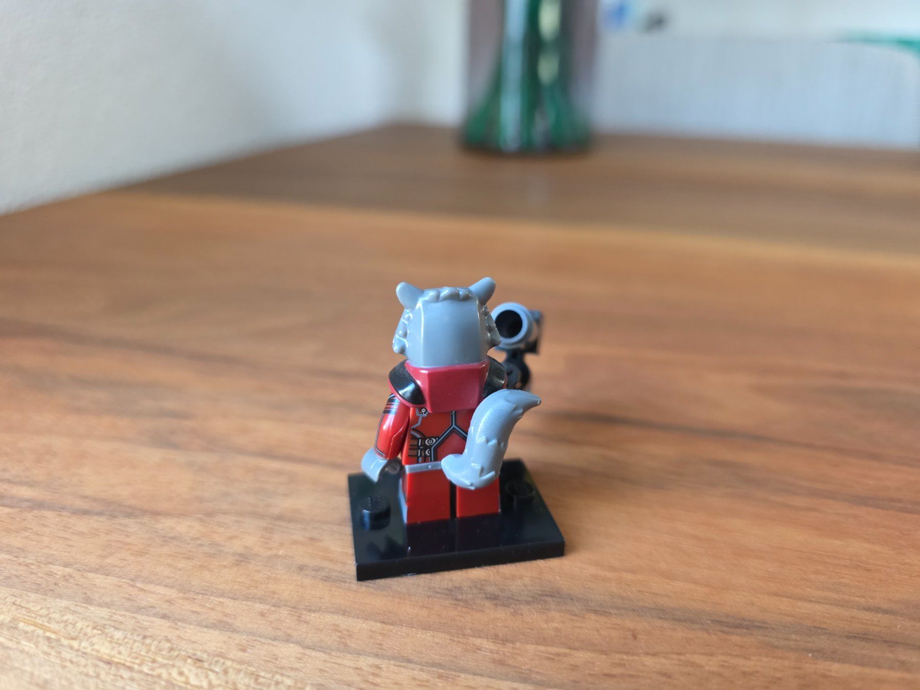 Lego Statuette: Lego Marvel Minifigur Rocket Raccoon – Usato da Laufen venduto da elias39 1