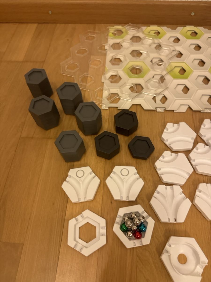 Ravensburger Spielzeuge: Gravi Trax Starter Set + extra Bausteine  – Gebraucht aus Zuzwil SG von DanielaB46 7