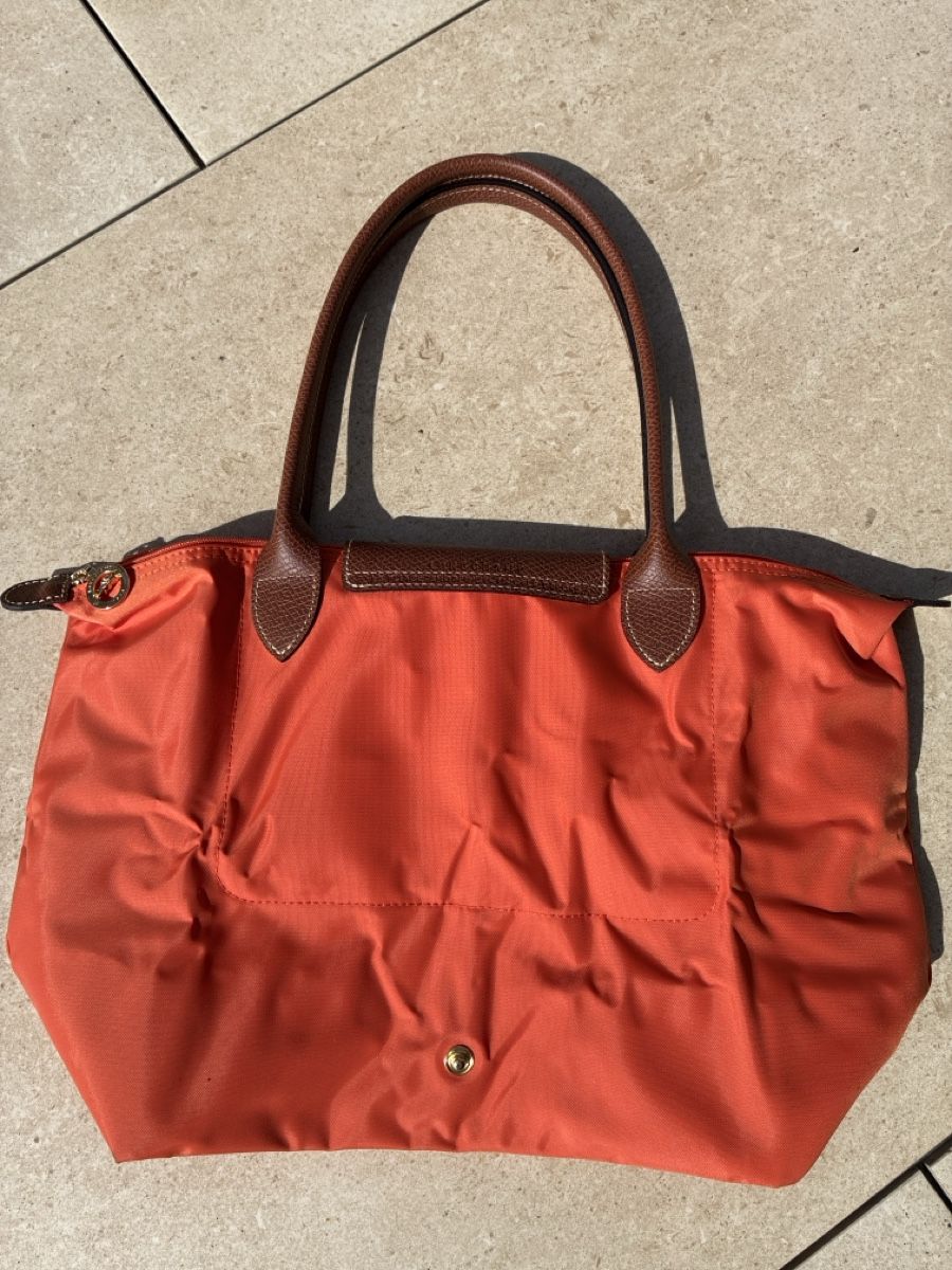 Longchamp Borse da donna: Handtasche Longchamp Le Pliage orange gebraucht – Usato da Bettlach venduto da Brissoni 4
