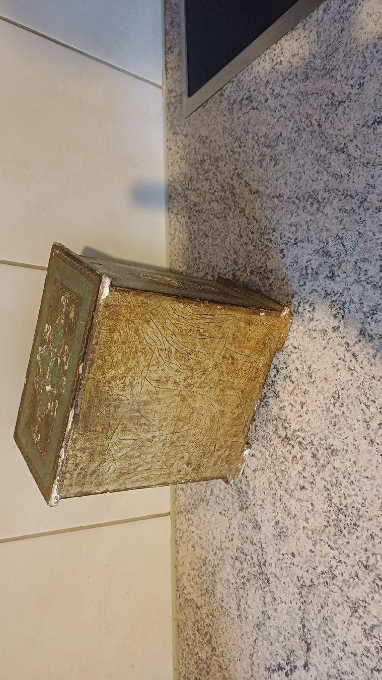 Cassettiere: Florentiner Schmuck Kommode   – Usato da Flawil venduto da Naphtali 1