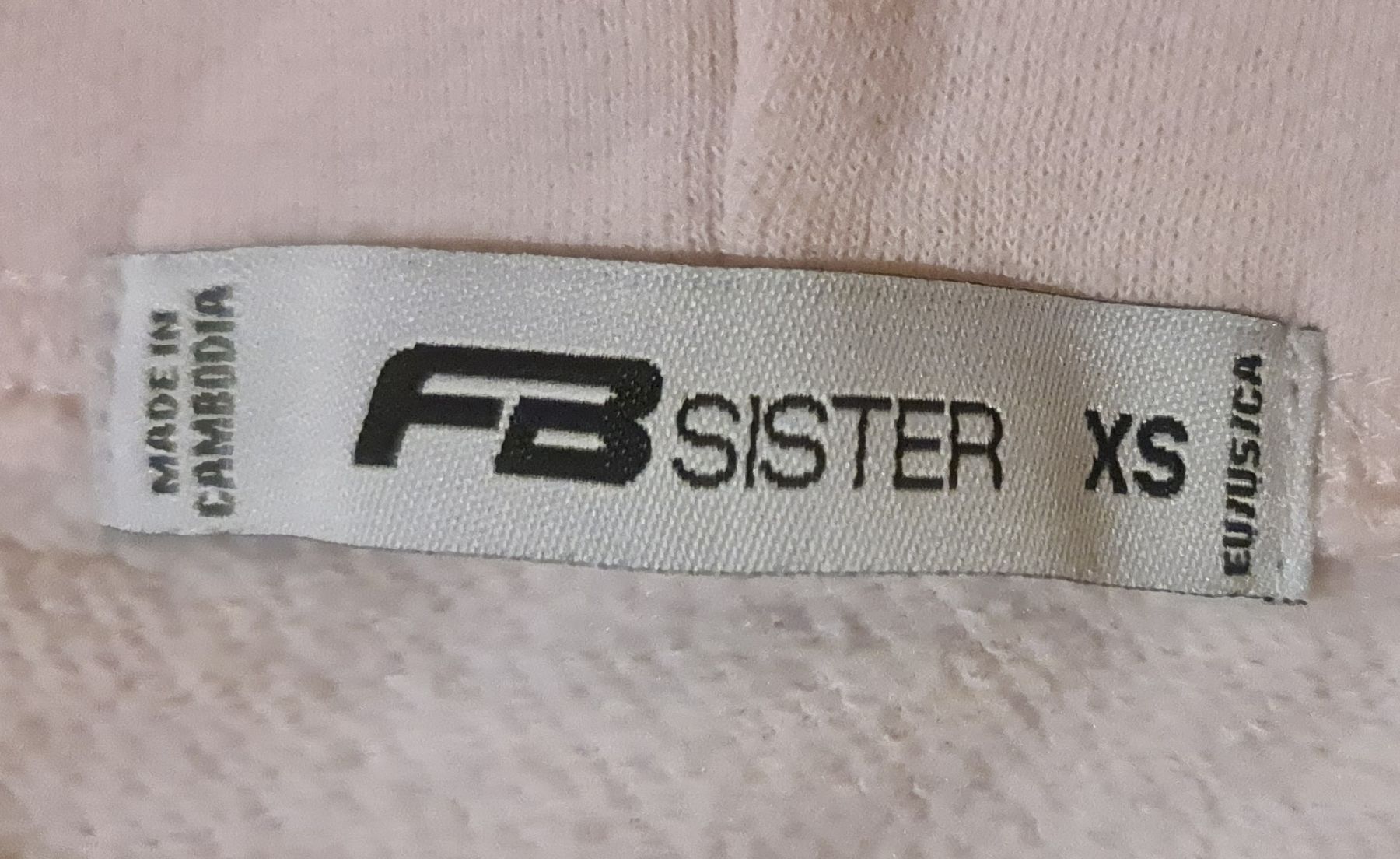 Maglioni & Felpe: Hübscher Kinder-Hoodie – Usato da Fehraltorf venduto da Sumin 1