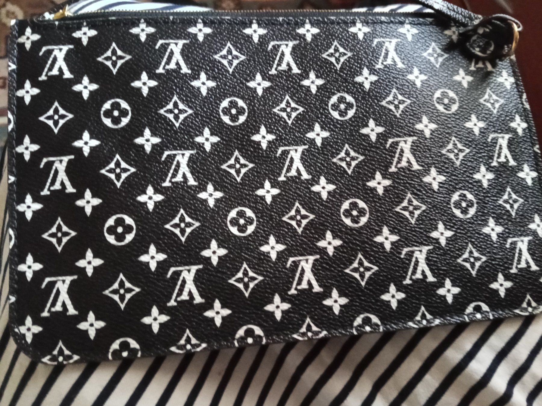 Louis Vuitton Borse da donna: Louis Vuitton Pochette Monogram Black – Nuovo (secondo la descrizione) da Ascona venduto da Att75 1