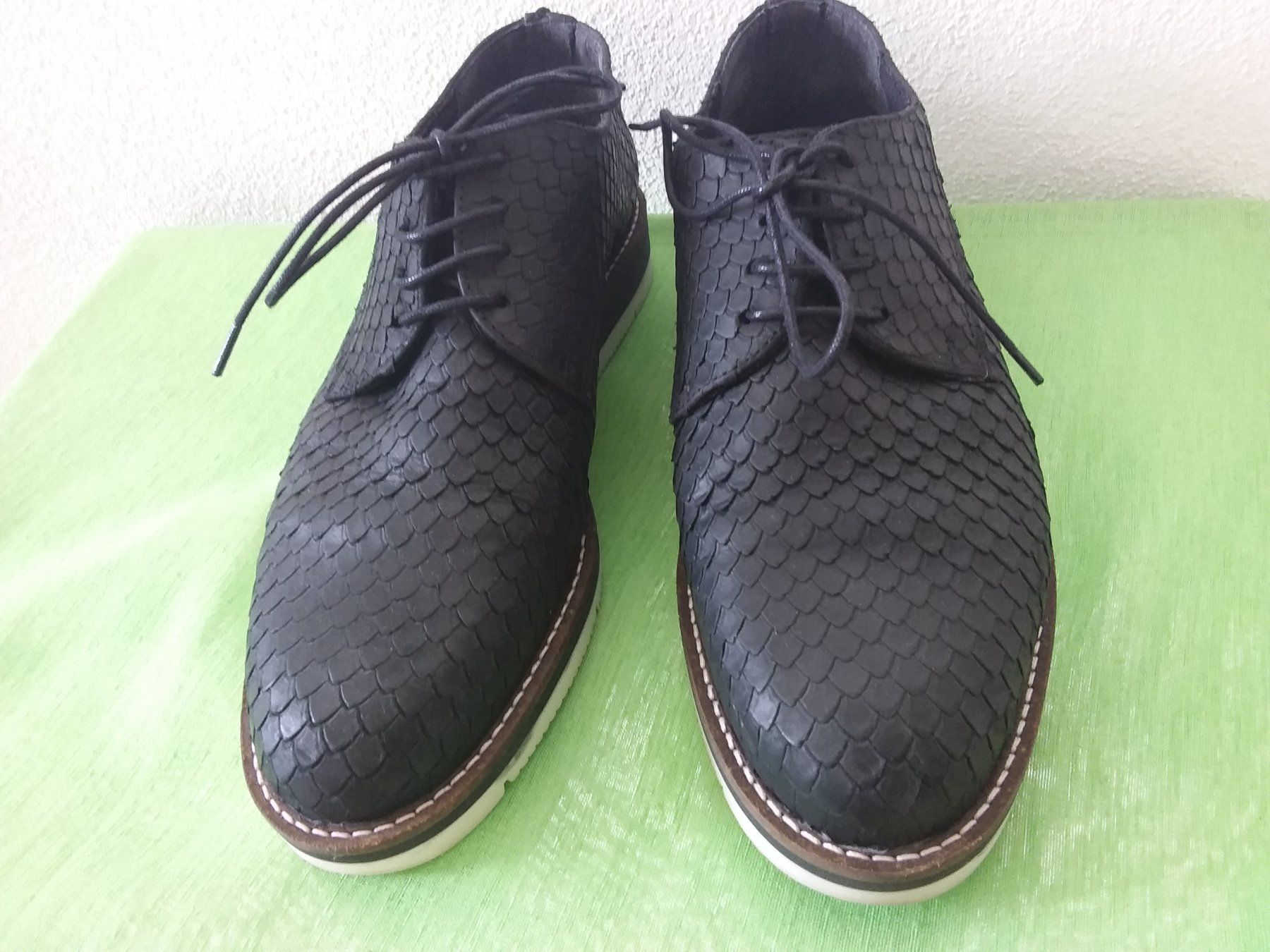 Scarpe da uomo: VARESE Halbschuhe "Schuppen Design" Gr 39 – Usato da Uitikon Waldegg venduto da Risibisi7 3