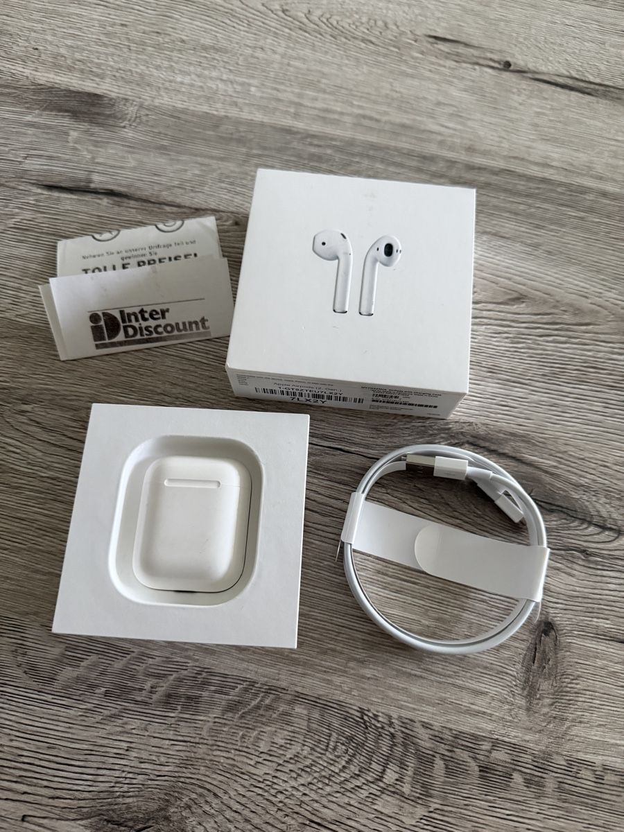 Apple Kopfhörer: Apple Airpods 2. Gen – Gebraucht aus Hallwil von Zoeizy