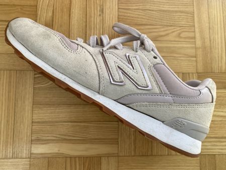 New Balance Sneaker Gr. 39 beige/rosa