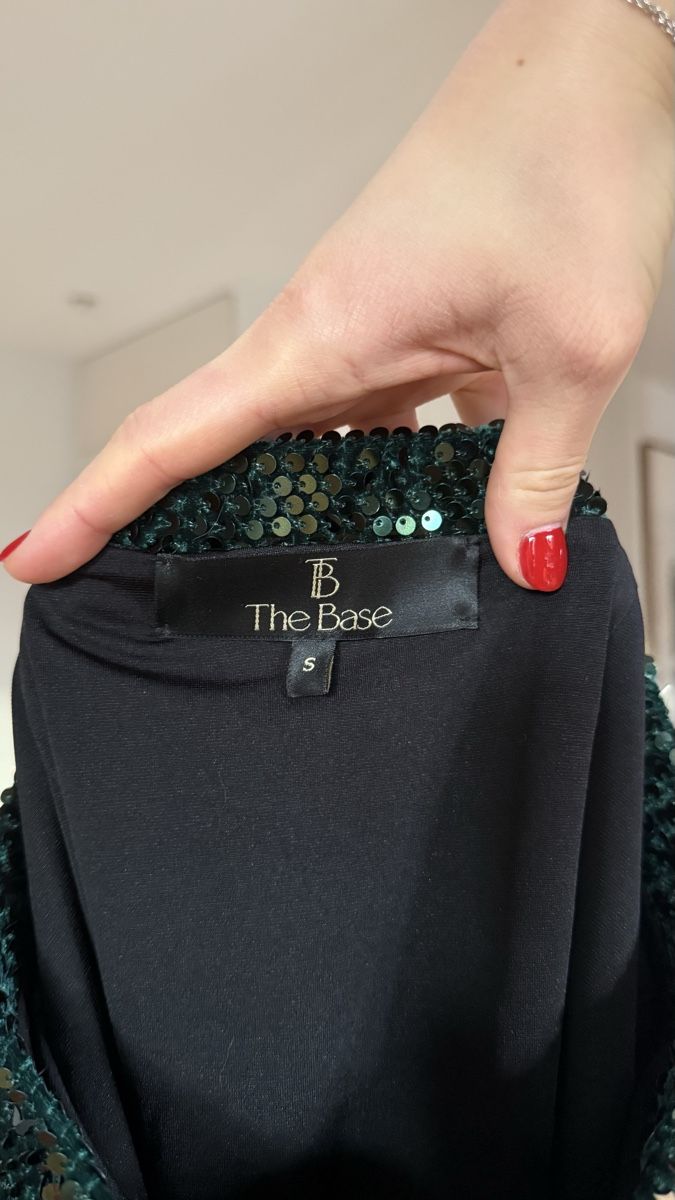 Gonne: Brand new green skirt with sequins – Nuovo (secondo la descrizione) da Zürich venduto da eli_t8nw 4