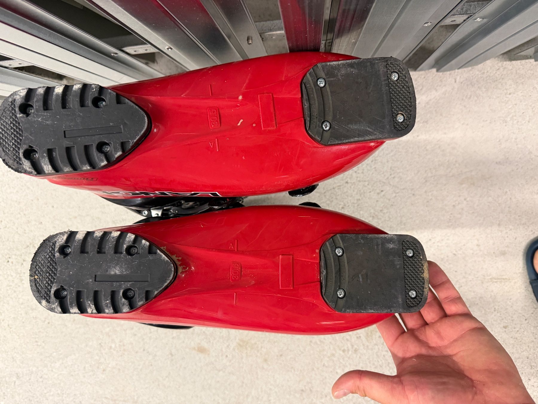 Herrenschuhe: Lange Ski Boots – Neu (gemäss Beschreibung) aus Lenzburg von VukiSee 1