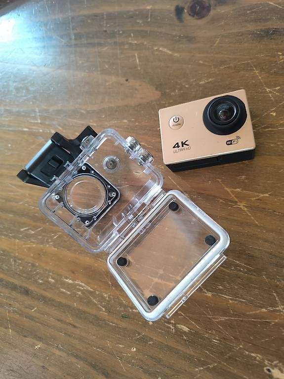 Action Cam: 2 Gopro Hero5 black + 2 batteries  – Usato da Estavayer-le-Lac venduto da cht_55s8 3