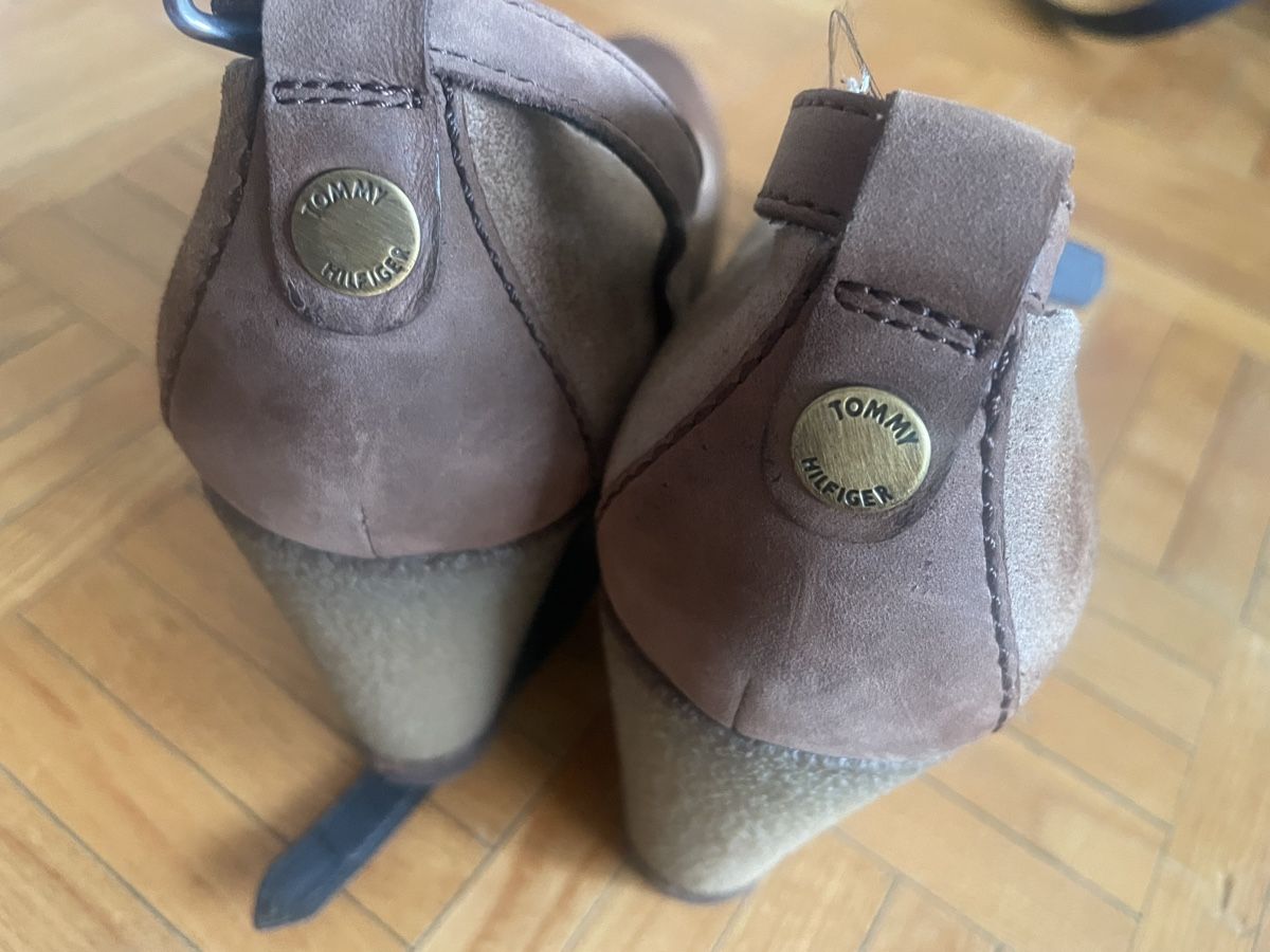 Tommy Hilfiger Scarpe da donna: Tommy Hilfiger Schuhe gr 39 – Usato da Gutenswil venduto da Bregenzer8610 3