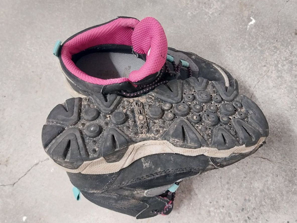 Geox Scarpe per ragazzi: Wanderschuhe Gr.26 – Usato da Hochwald venduto da pingu73 2