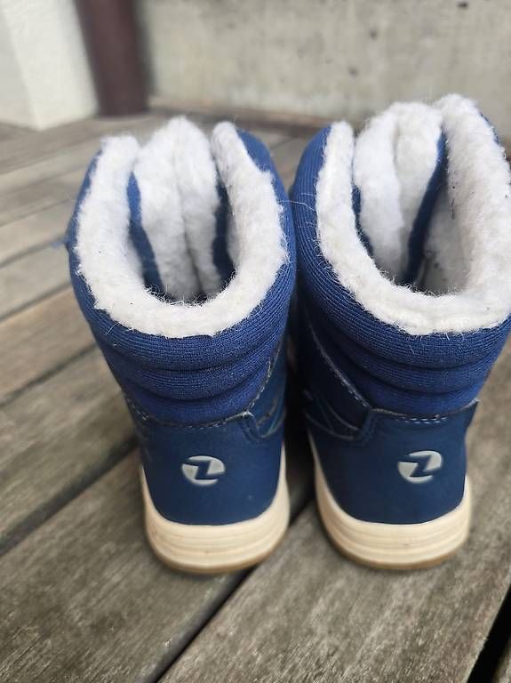 Scarpe per ragazzi: Bottes de neige la taille 36 – Usato da Ecuvillens venduto da agn_mbq7 2