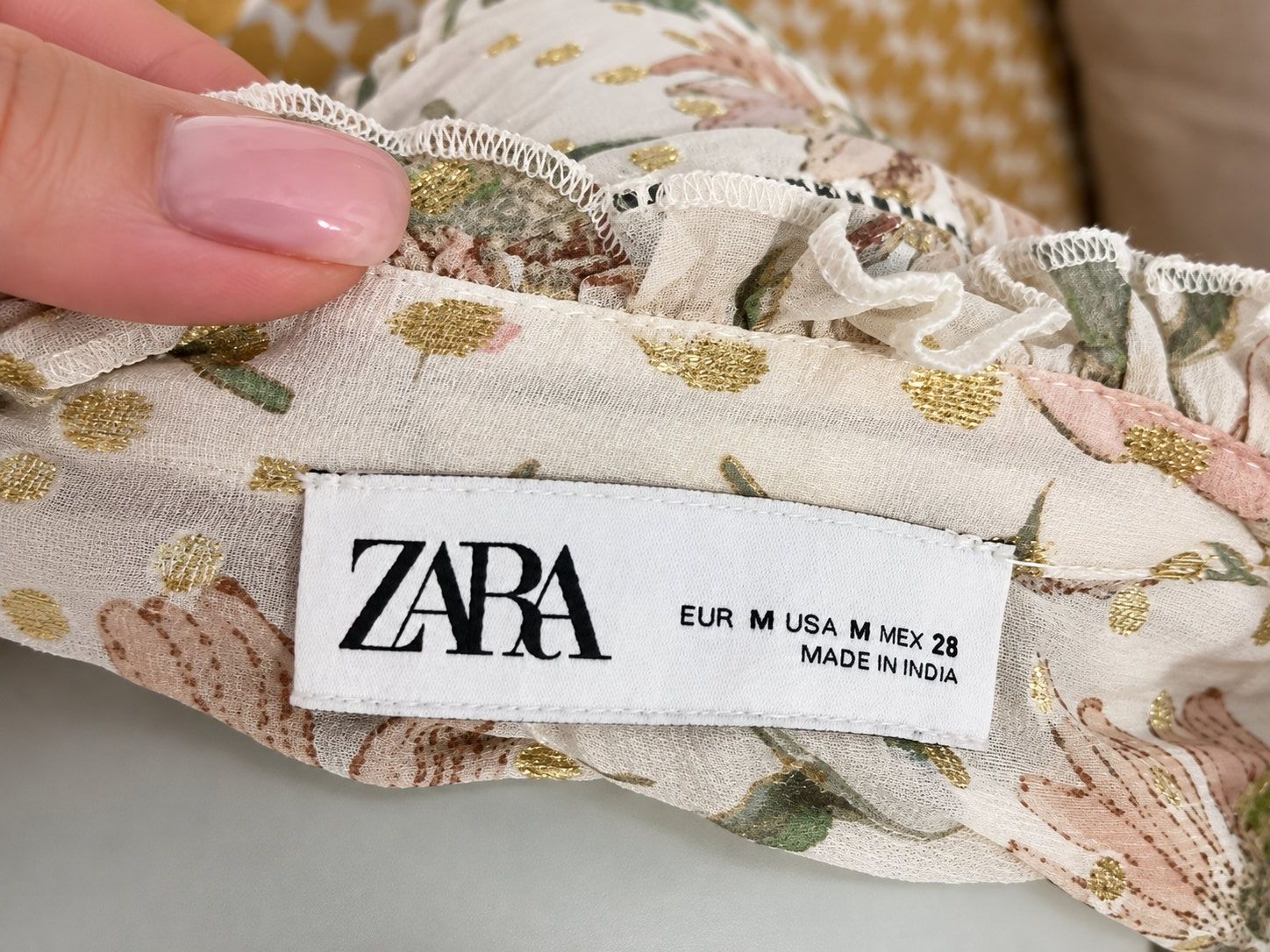 Zara Camicette: ZARA Boho Floral Bluse | Grösse M – Usato da St. Gallen venduto da BikeladyShop 4