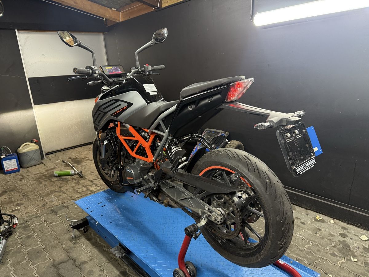 KTM Strada: KTM Duke 125 – Difettoso da Biel/Bienne venduto da sacha_F40 2